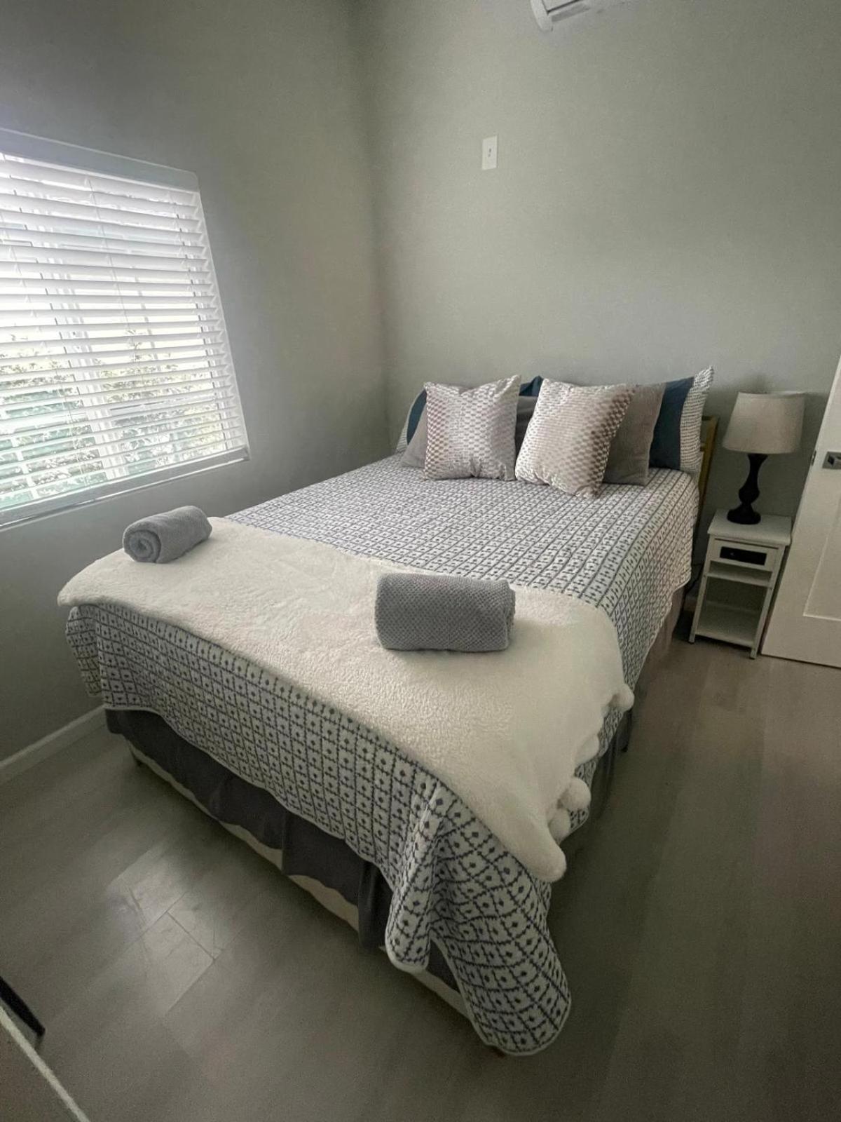 Van Nuys Luxury, Near To Universal Studios, And Hollywood Los Ángeles Exterior foto
